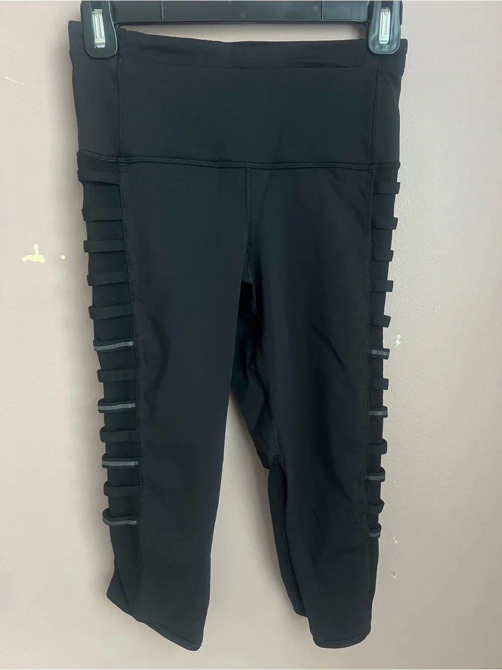 lululemon athletica Black Strappy Side Crop Capri Leggings